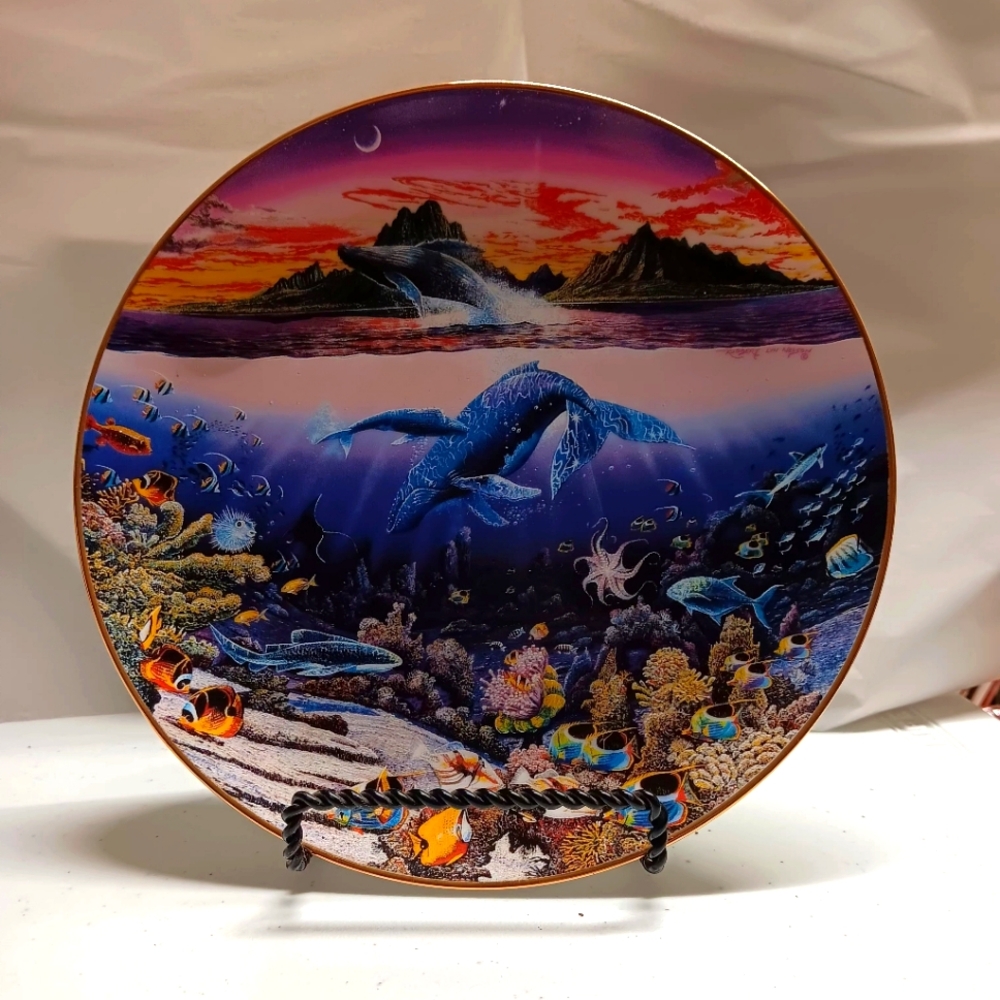 Danbury Mint  New Moon Over Windward Oahu The Underwater Paradise Collection New